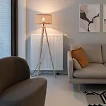Modern With Terrace In Heart Of דירה אוסטנדה